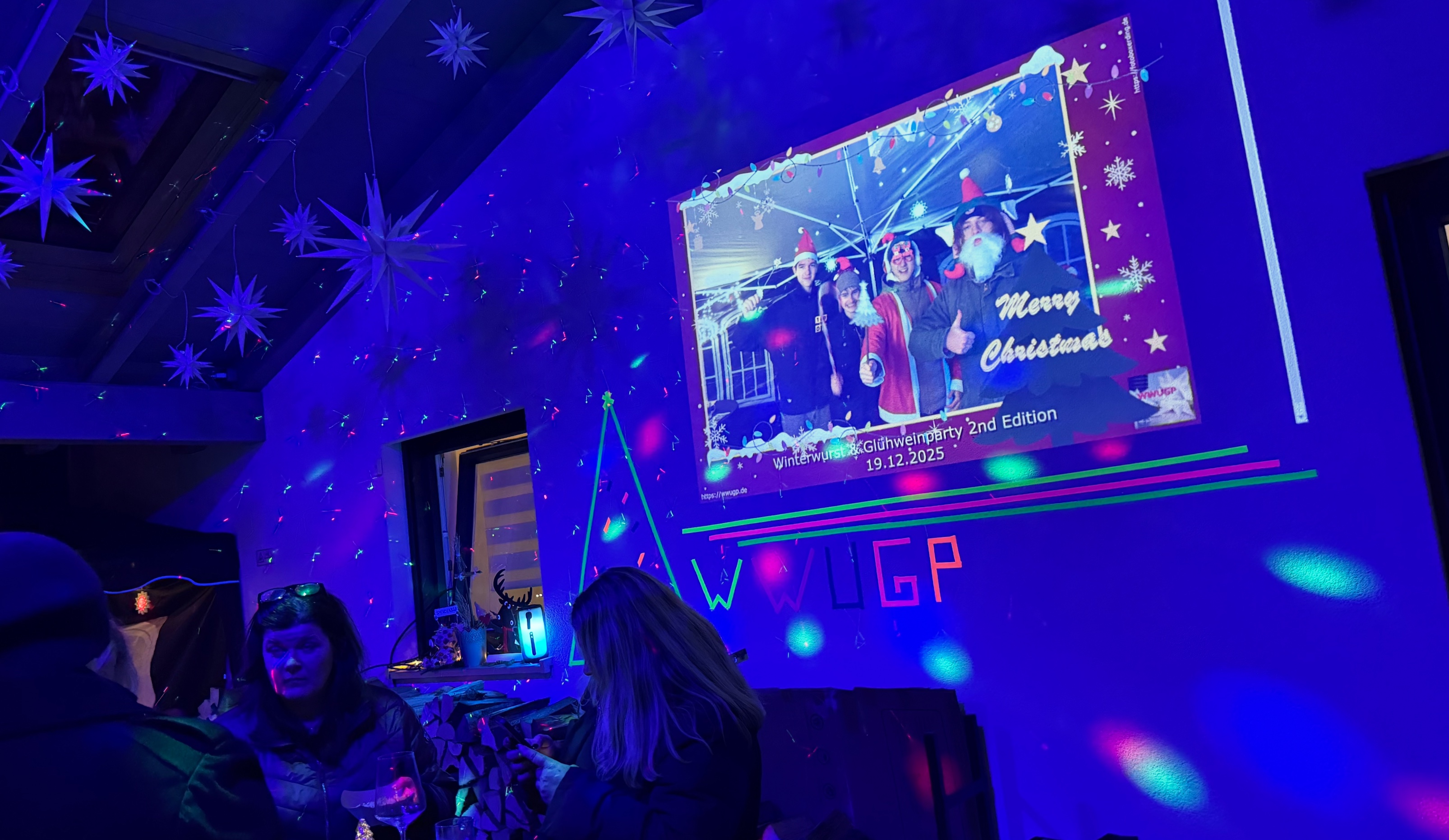 Winterwurst und Glühweinparty 2025 mit Beleuchtung und Projektion